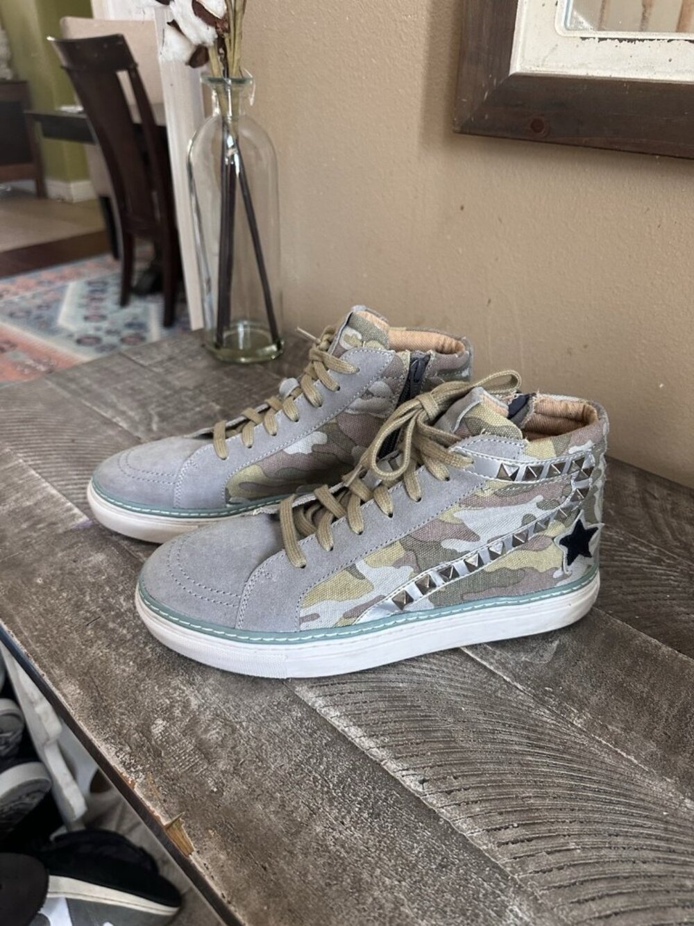 Myra Bag Comfy Womfy SneakersCamo Camouflage Tennis Shoes Sz 9